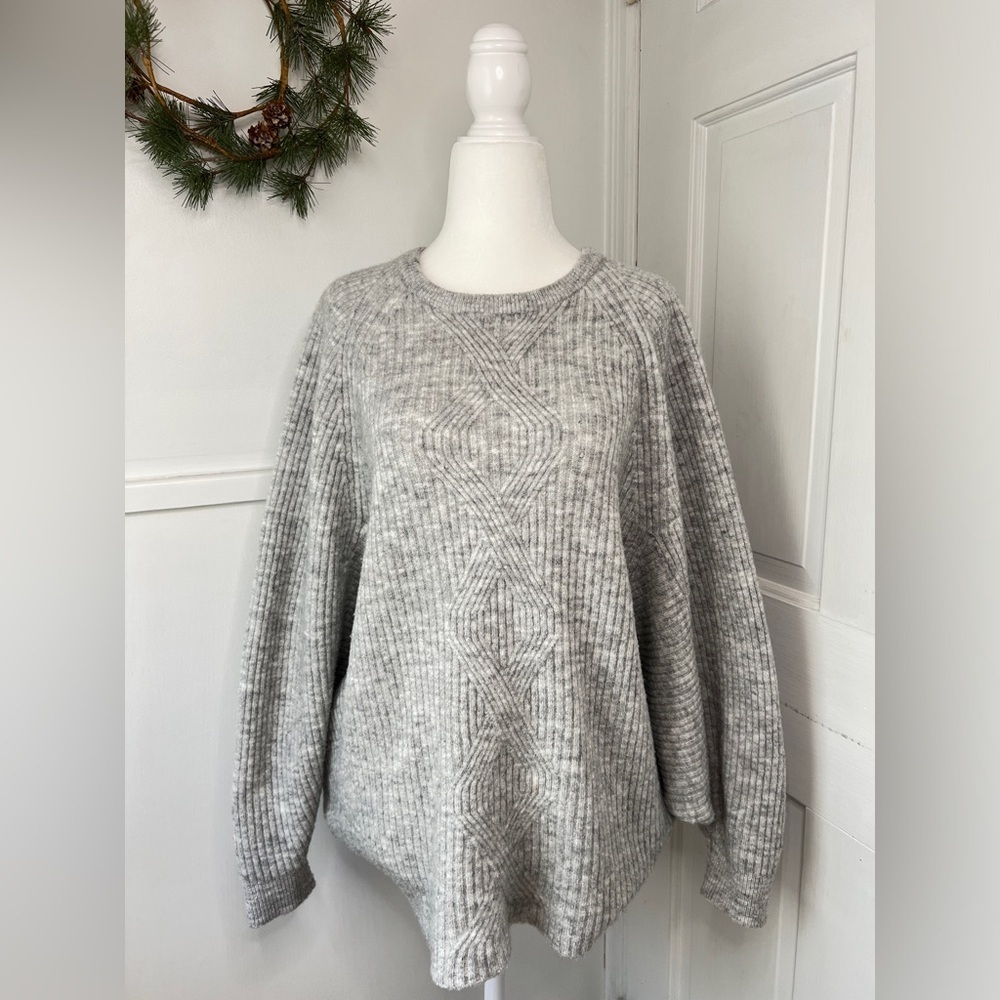 Lilly Pulitzer Arienza Sweater in Heathered Lunar Gray